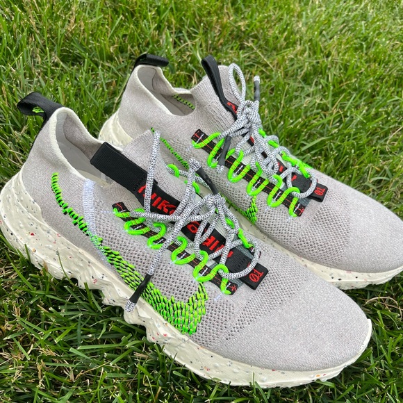 🆕 BNWOB NIKE Space Hippie 01 Grey Volt Trainers - SIZE 12 - Picture 2 of 10
